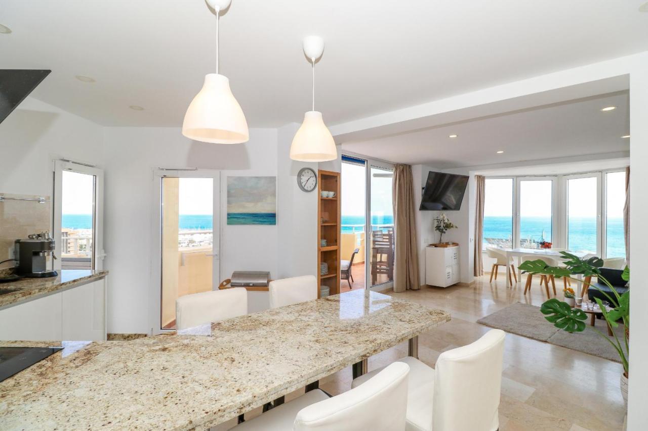 Penthouse With Panoramic Views - Puerto Marina Apartment เบนัลมาเดนา ภายนอก รูปภาพ